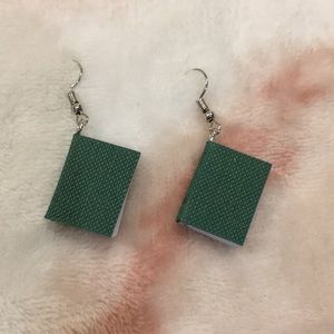Green Book Fashion pierced Earrings NWT Handcrafted Artistic Creations 2”